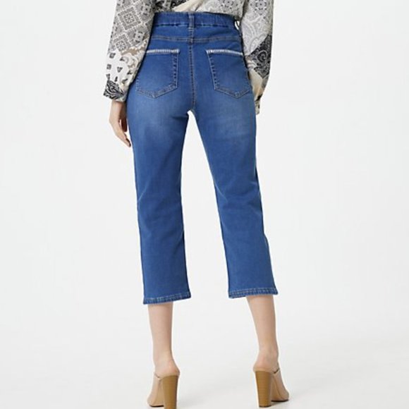 Denim & Co Easy Stretch Denim Cropped Slim Straight Jeans  11301 - Picture 2 of 2
